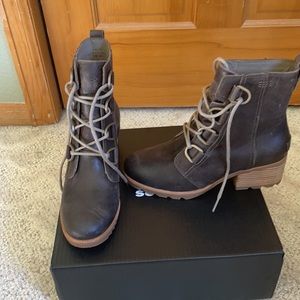 Sorel Cate Lace Boots - waterproof
